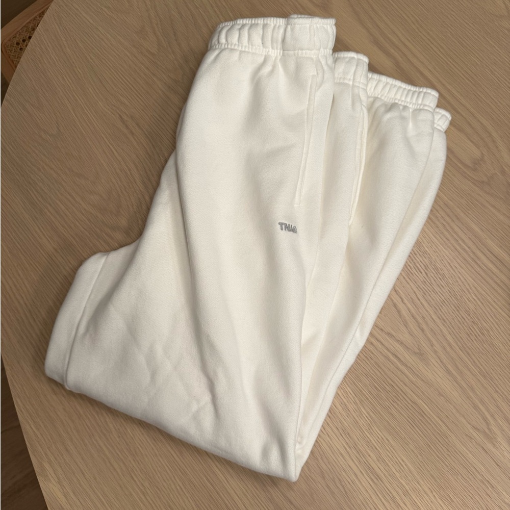 Aritzia TNA White Fleece Sweatpants